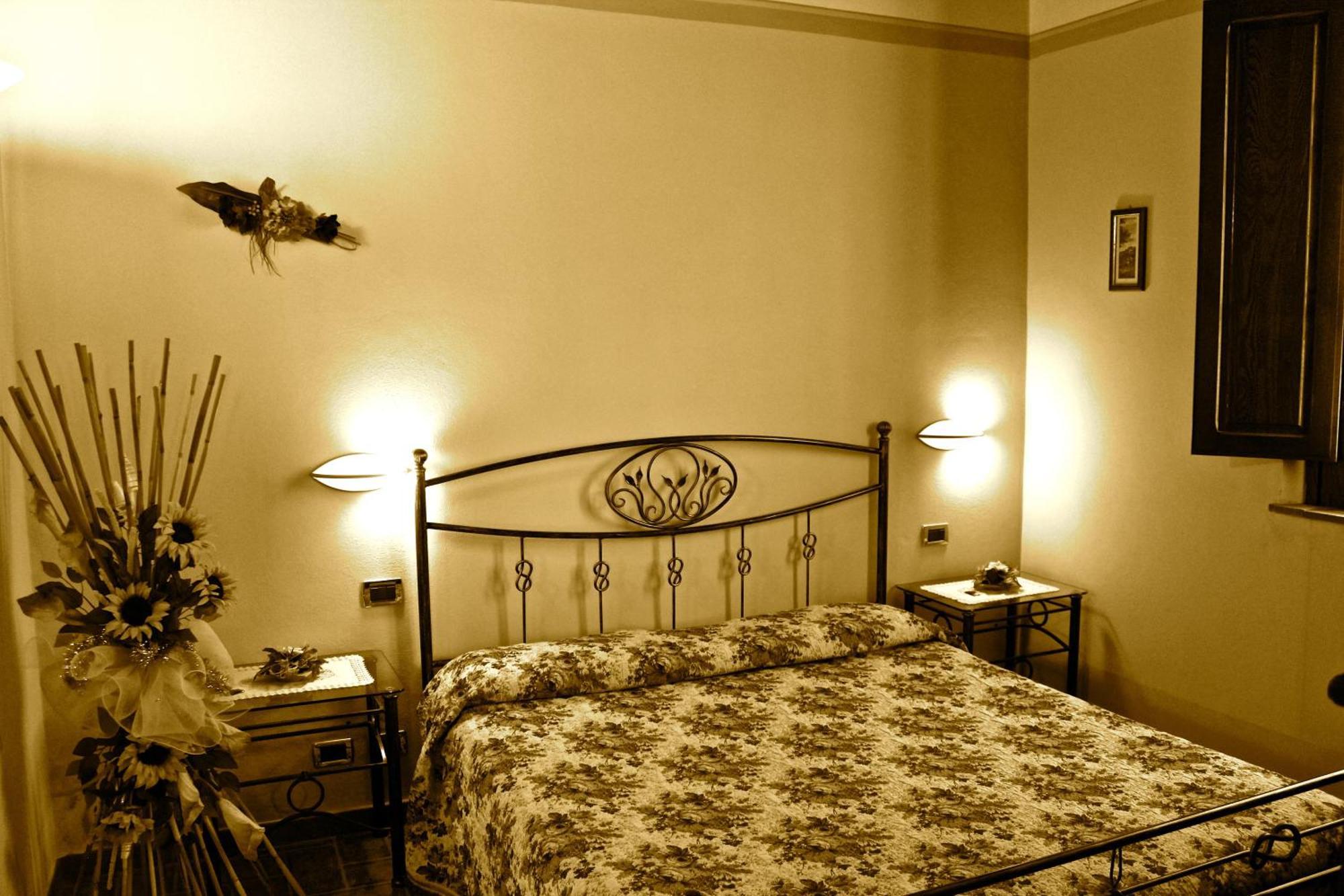 Agriturismo Sanguineto Acquaviva  Ngoại thất bức ảnh