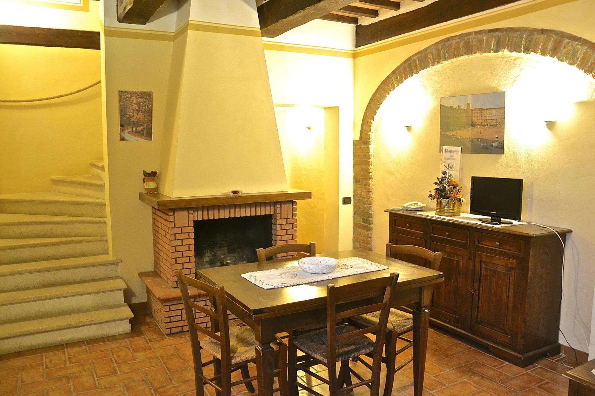 Agriturismo Sanguineto Acquaviva  Ngoại thất bức ảnh