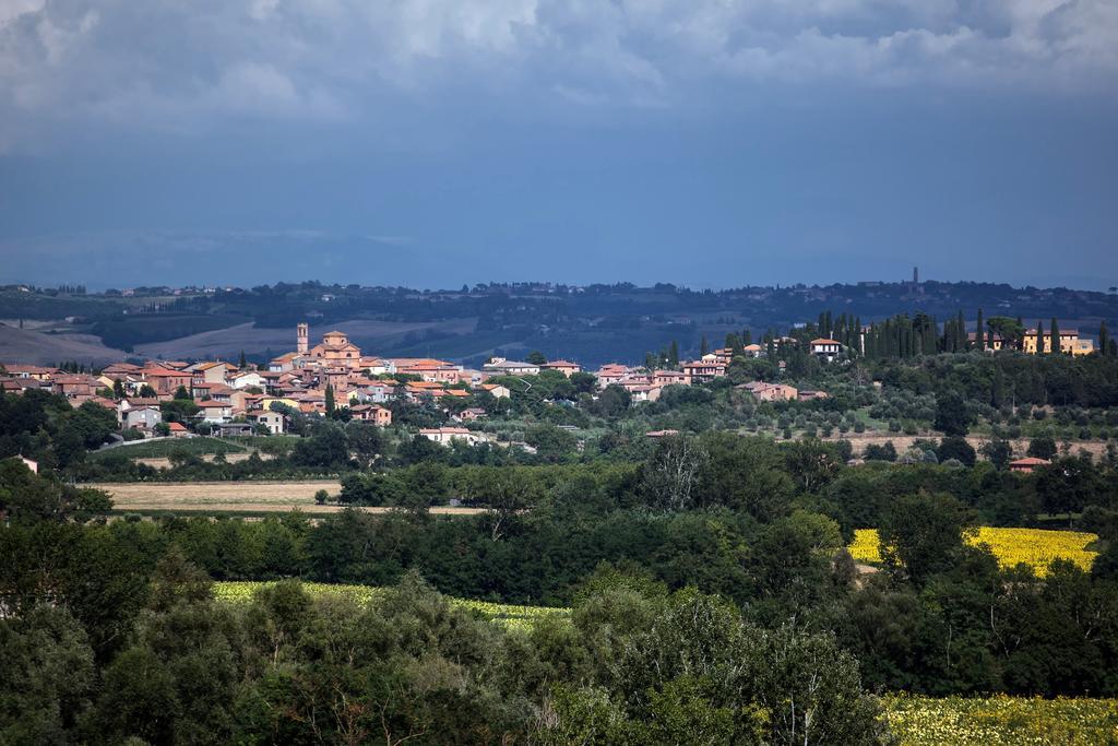 Agriturismo Sanguineto Acquaviva  Ngoại thất bức ảnh